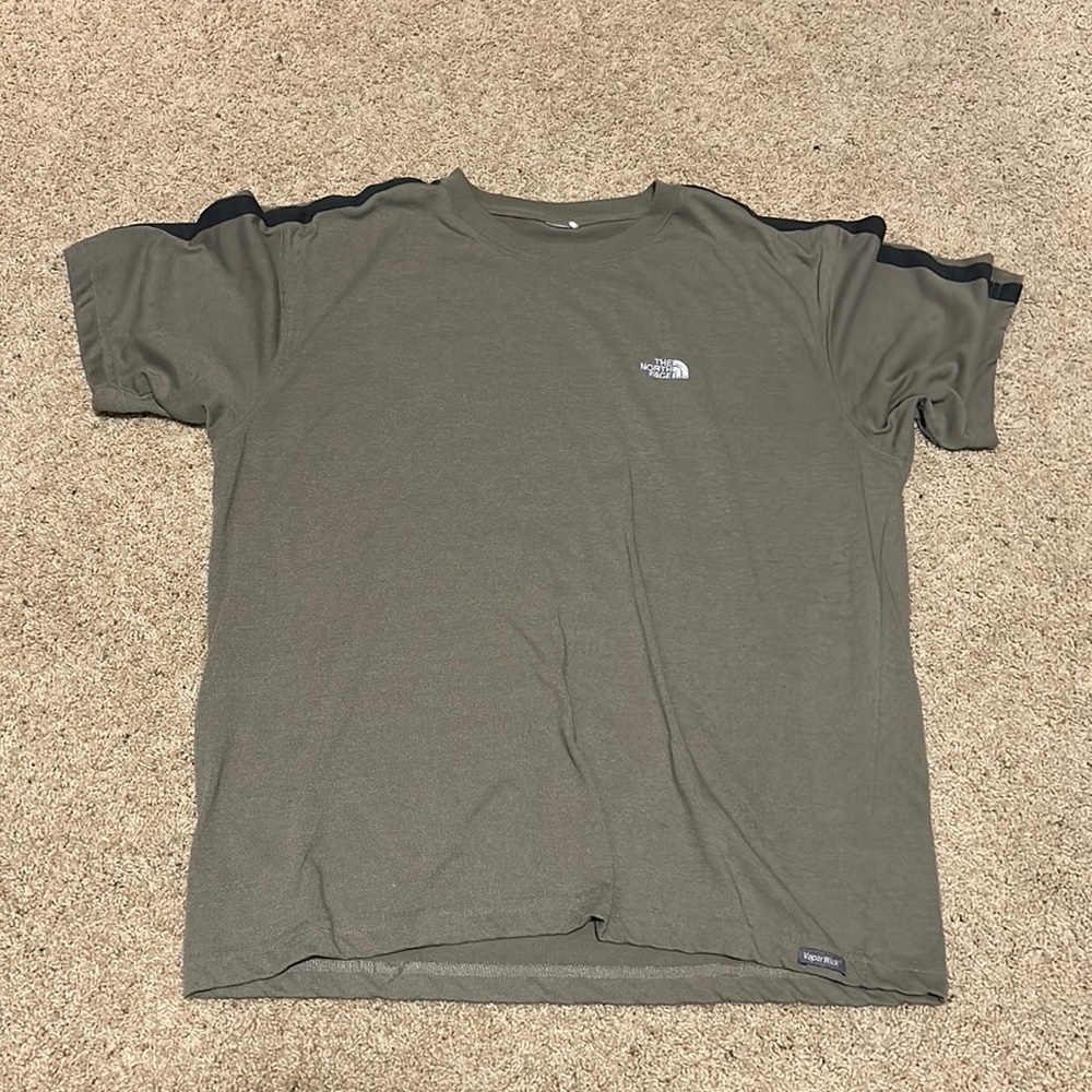 the north face tee old model